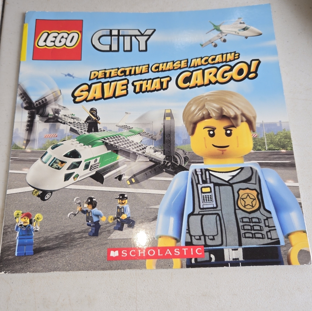 LEGO City: Detective Chase McCain: Save Tha- 9780545515733, paperback, Trey King